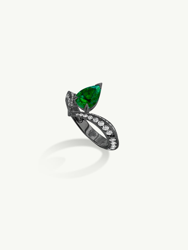 Tf exclusive Emerald cut black diamond Bea three stone ring - Tomfoolery  London